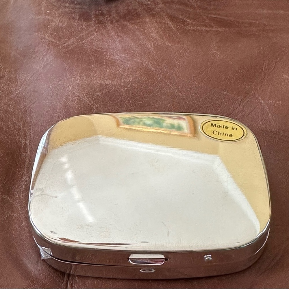 Sewing kit - Picture 2 of 8